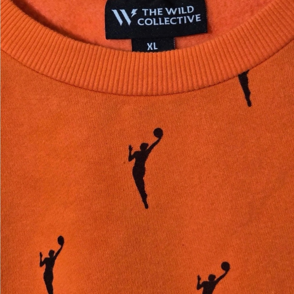 The Wild Collective WNBA Logowoman sweatshirt